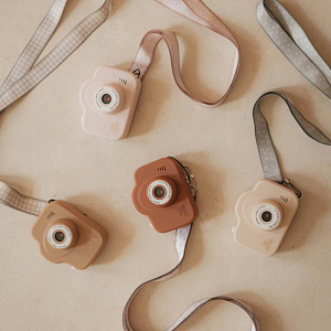 Цифровая камера Mrs. Ertha "Cam Cam Little Daisys", очарование маргариток с кирпичным